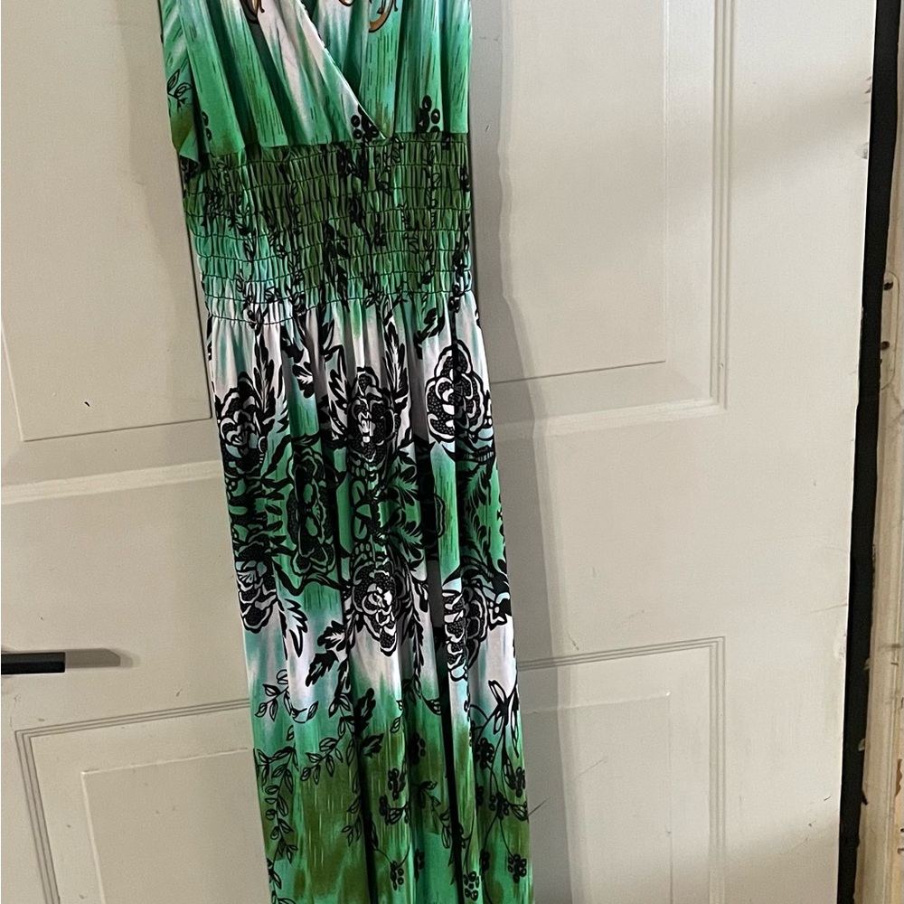 Studio West deep V green,purple and black paisley print bohemian style maxi